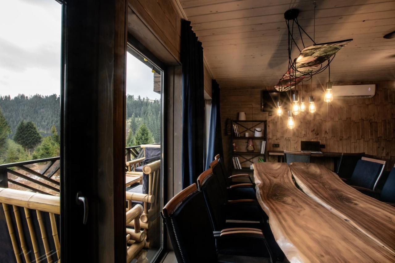 Black Chalet Буковель Экстерьер фото