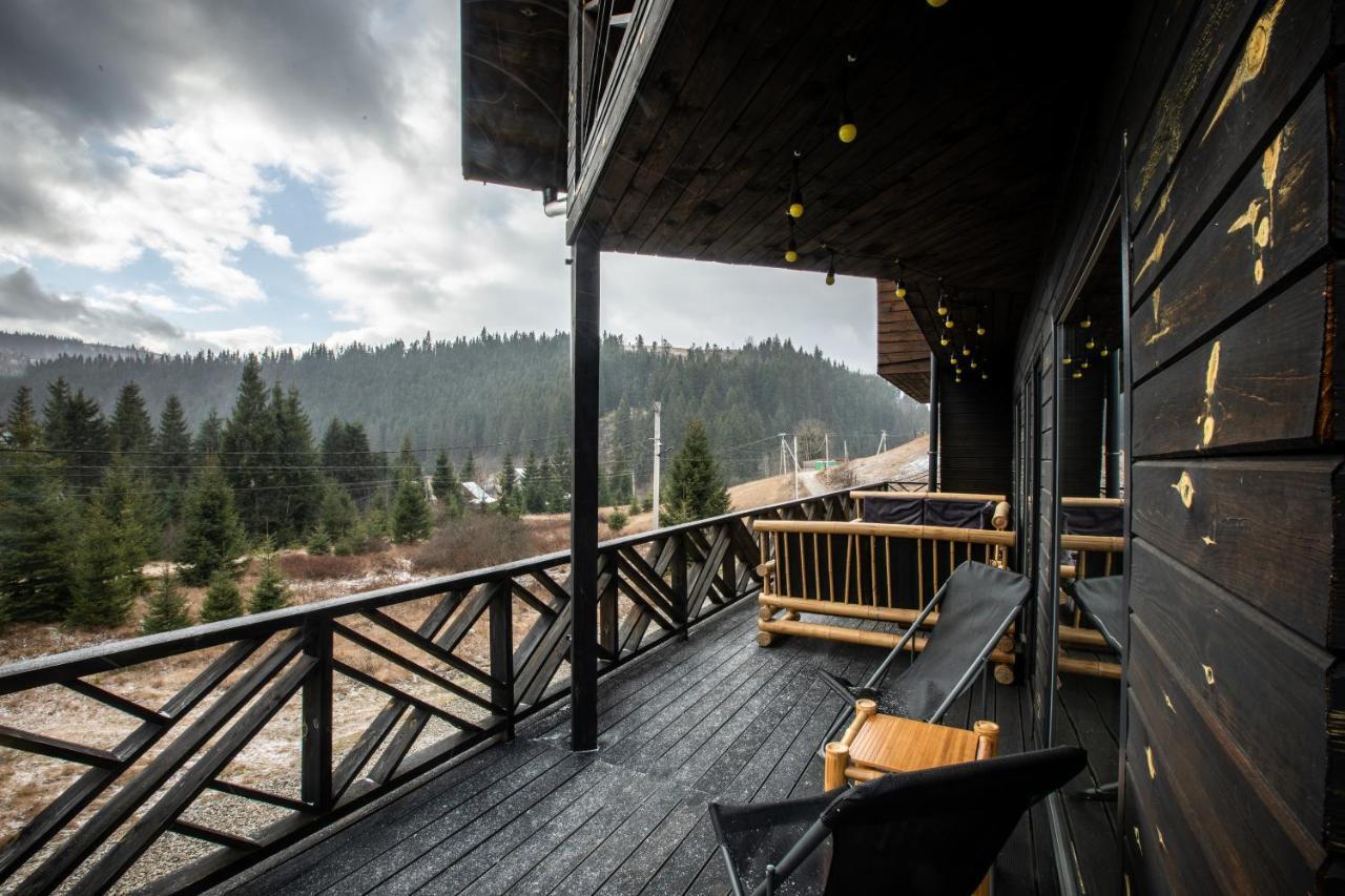 Black Chalet Буковель Экстерьер фото