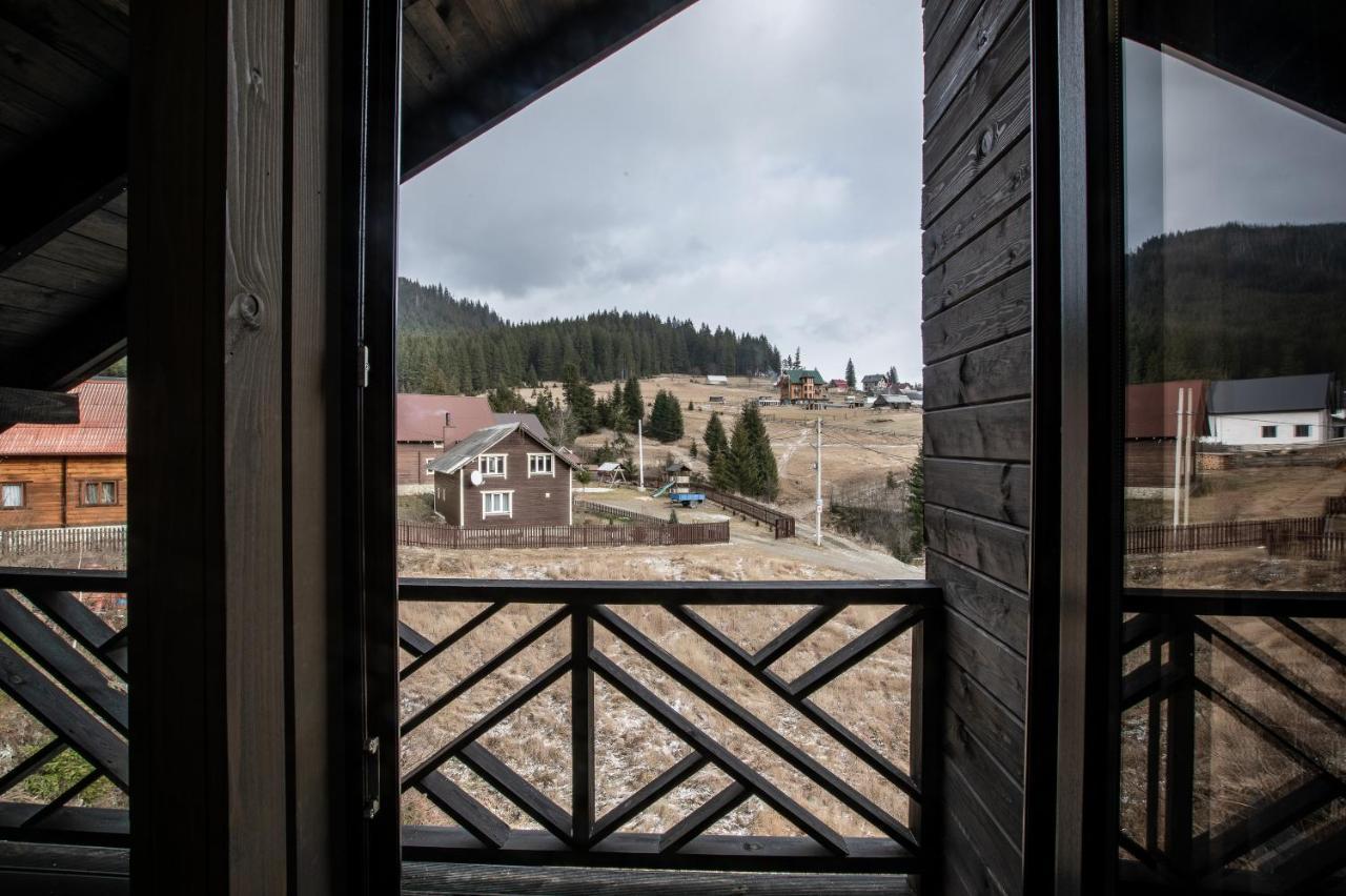 Black Chalet Буковель Экстерьер фото